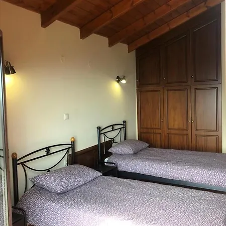 Koukouvistahouse Semesterbostad *